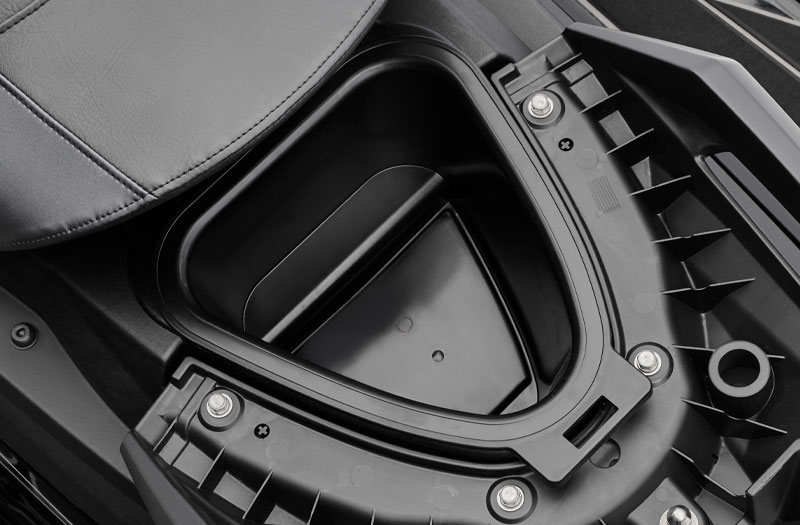 座下防水储物箱